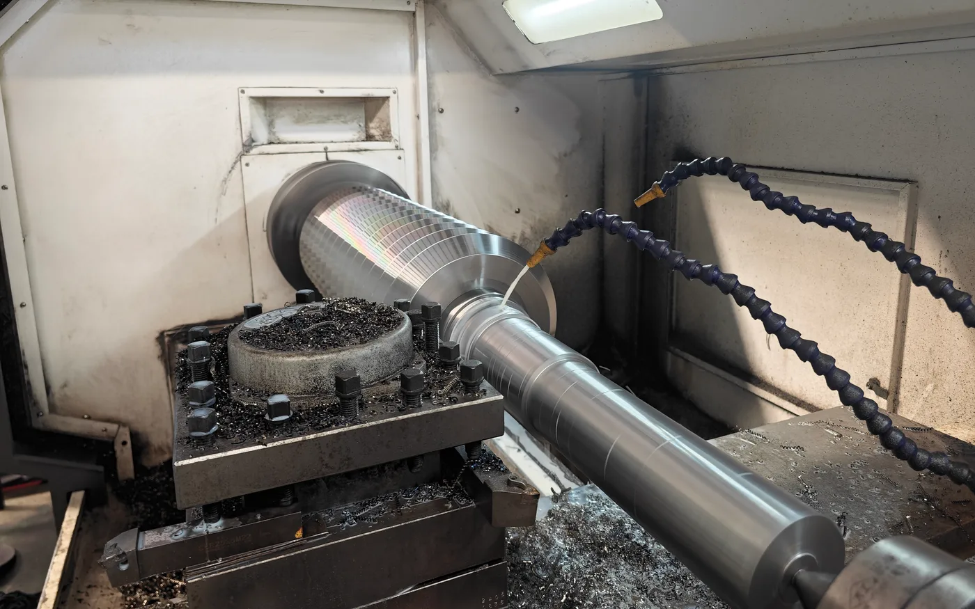 Lathe machining a shredder shaft