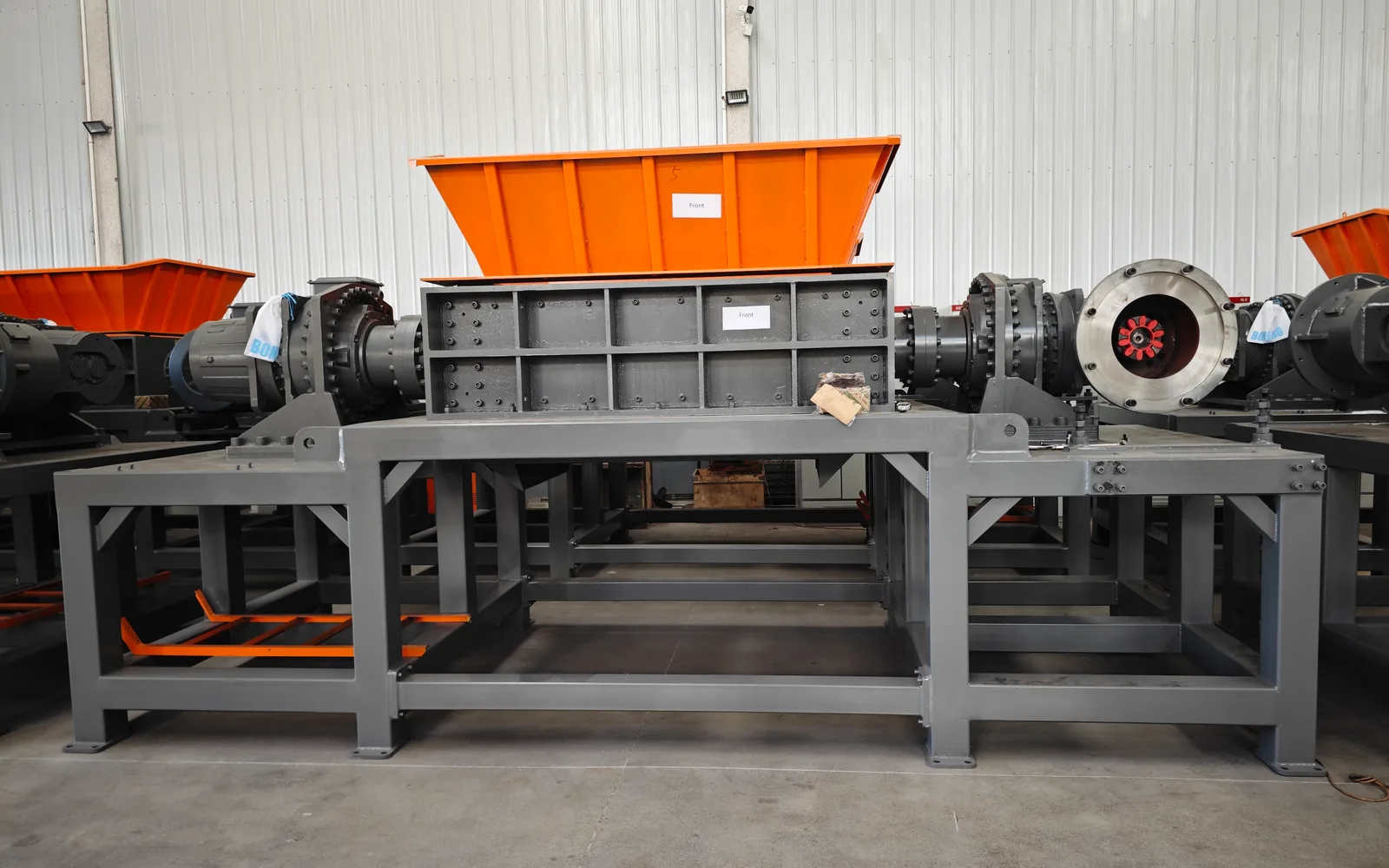 Finished industrial shredder equipment in BoRay workshop