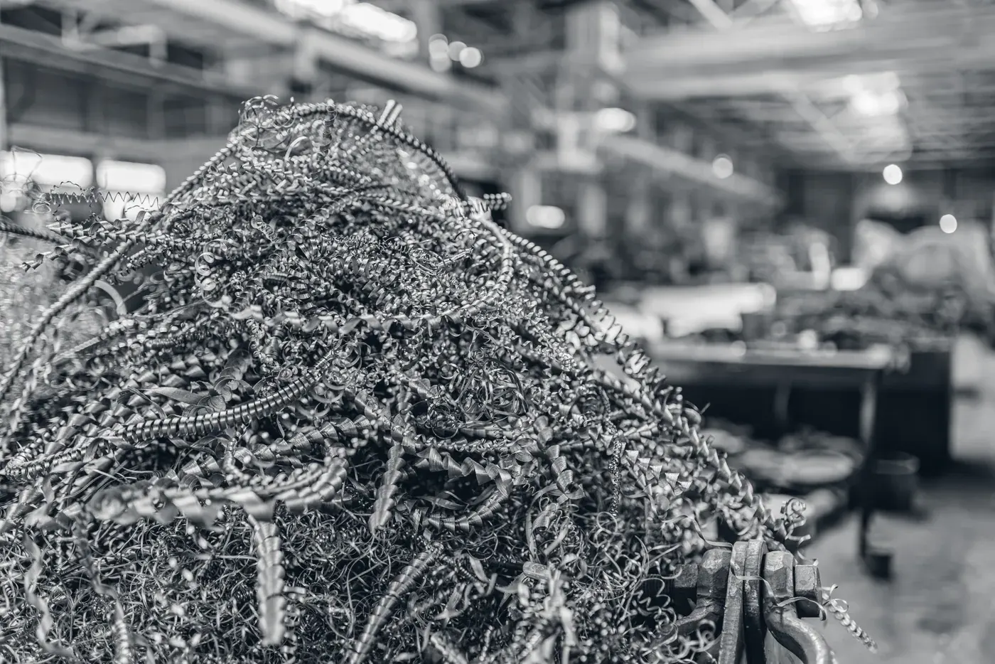 Mixed industrial metal waste for shredder evaluation